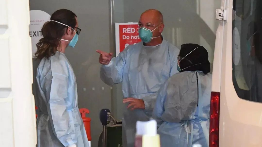 问鼎娱乐- 阿扎伦卡萨巴伦卡 