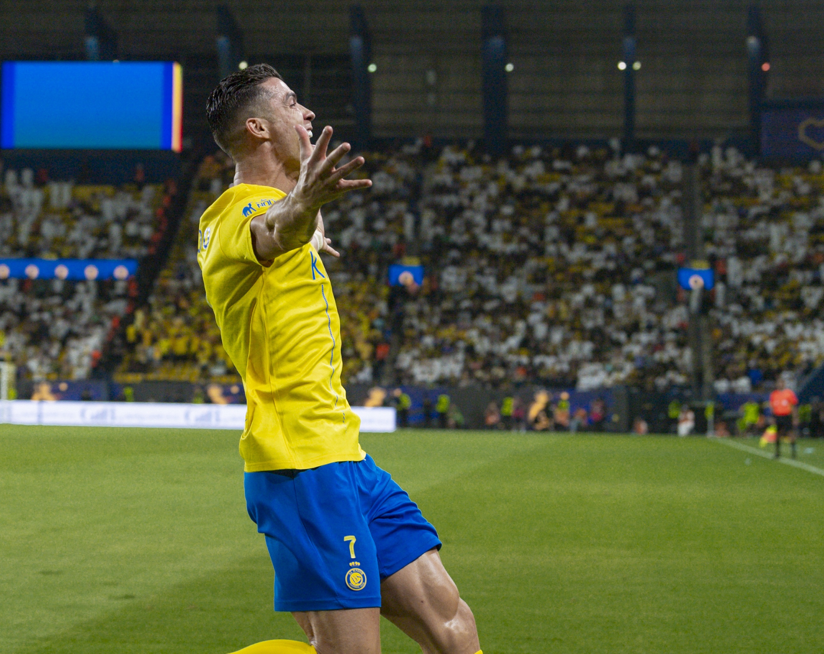 问鼎-C罗关键节点出色防守，切尔西带队取胜！的简单介绍